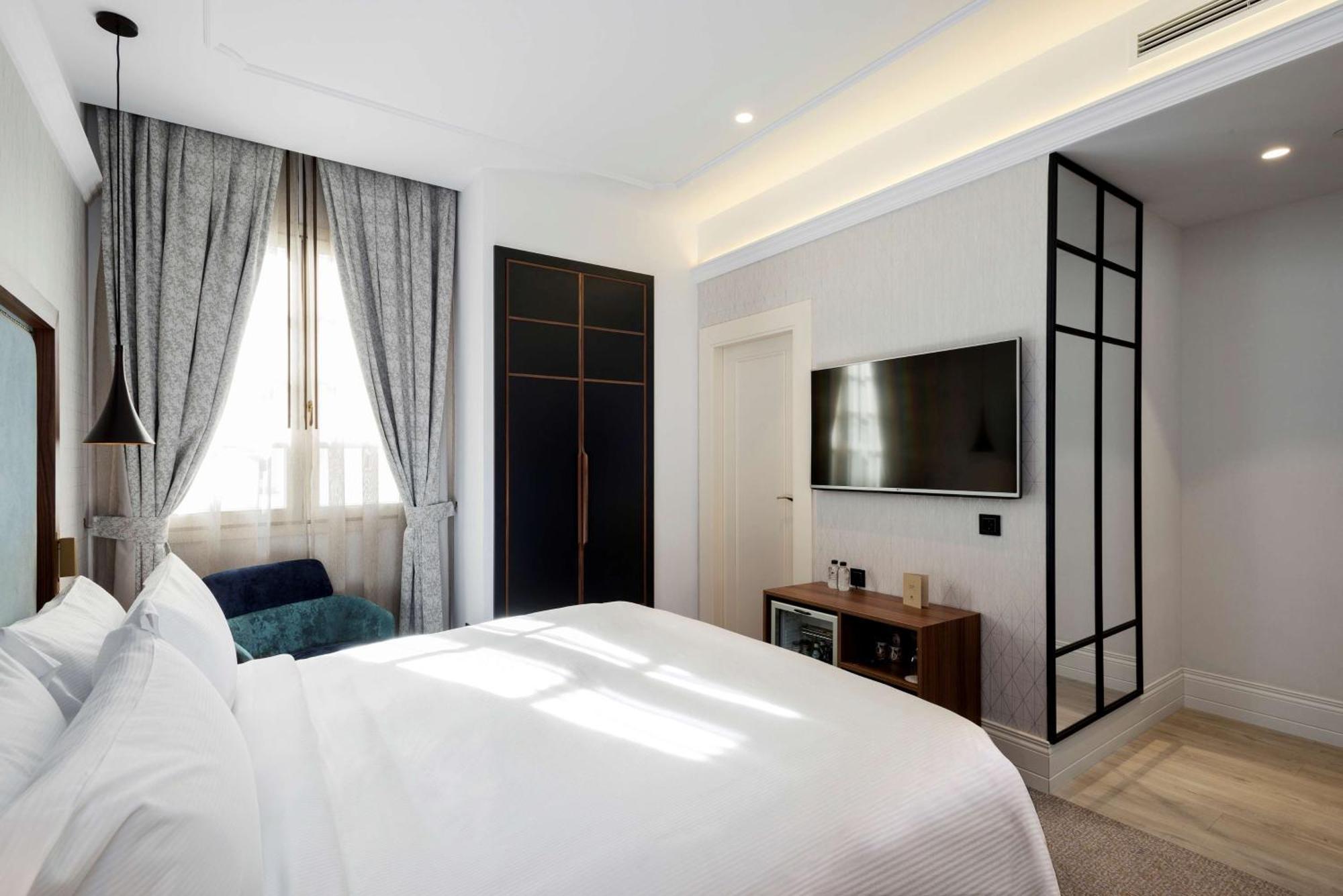 Doubletree By Hilton Madrid-Prado Hotel Exterior foto