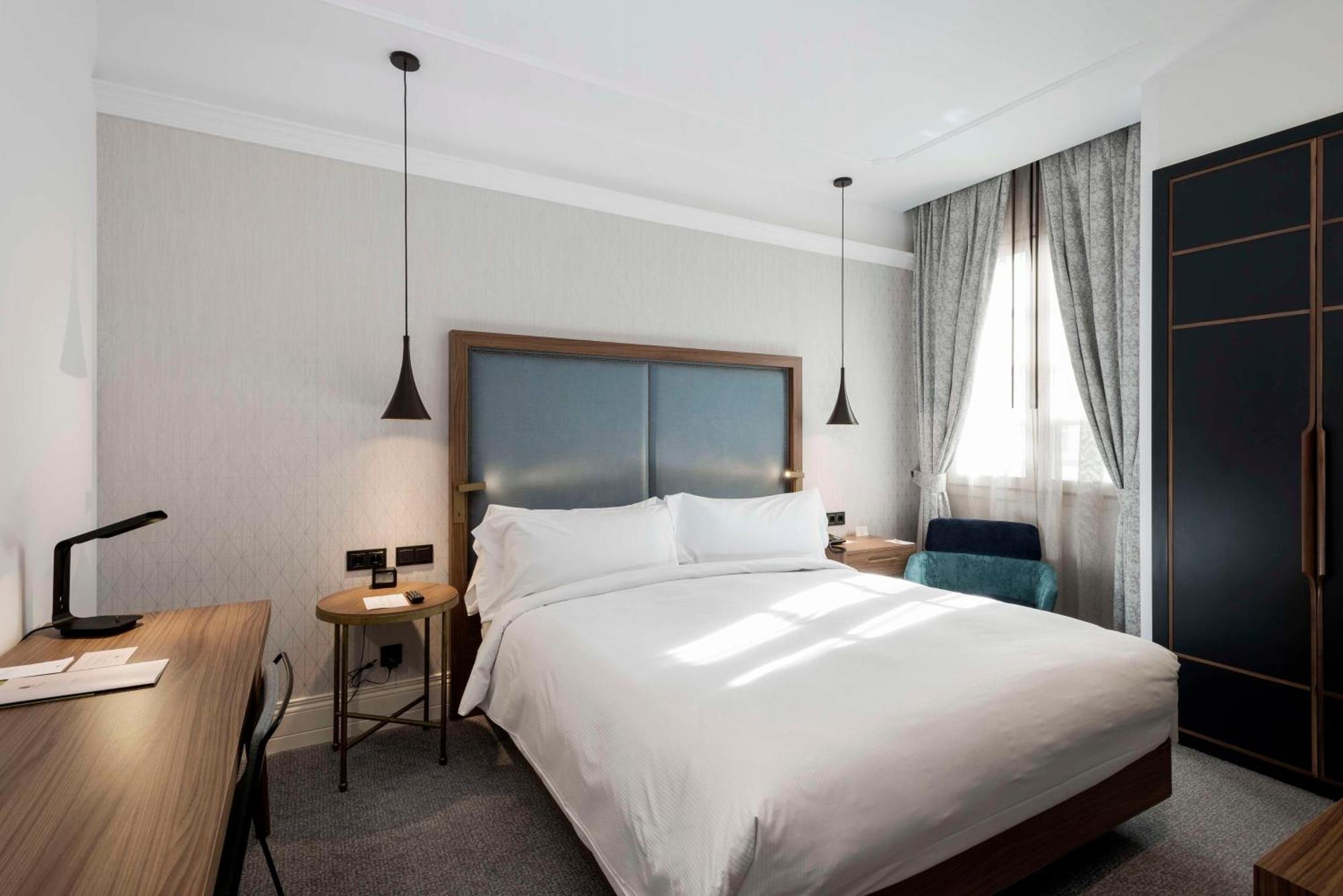 Doubletree By Hilton Madrid-Prado Hotel Exterior foto